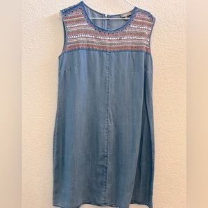 Neiman Marcus light blue  Denim Shift Dress | size : 8 |